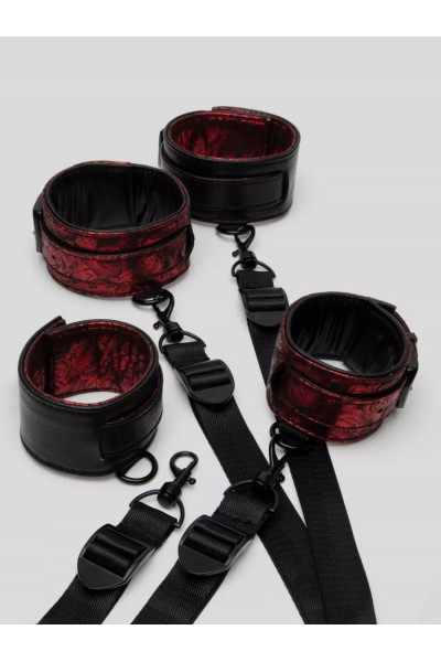 Изысканный набор фиксаций на кровати Reversible Under Mattress Restraint Set Изысканный набор фиксаций на кровати Reversible Under Mattress Restraint Set