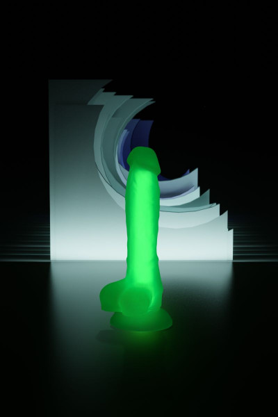 Прозрачно-зеленый фаллоимитатор, светящийся в темноте, Clark Glow - 22 см. Прозрачно-зеленый фаллоимитатор, светящийся в темноте, Clark Glow - 22 см.