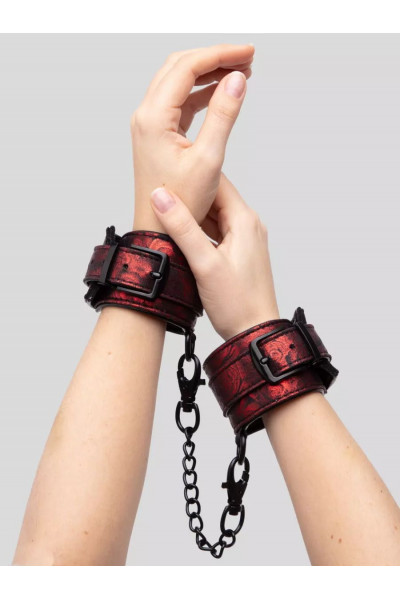 Красно-черные наручники Reversible Faux Leather Wrist Cuffs Красно-черные наручники Reversible Faux Leather Wrist Cuffs