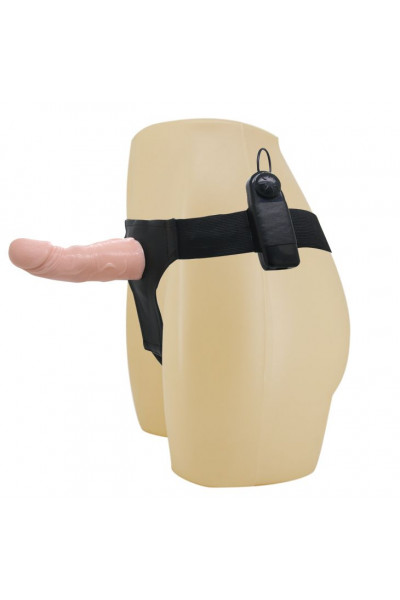 Реалистичный полый фаллоимитатор на трусиках Ultra Passionate Harness - 15 см. Реалистичный полый фаллоимитатор на трусиках Ultra Passionate Harness - 15 см.