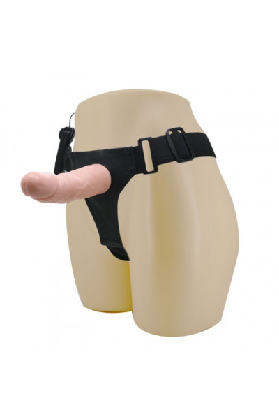 Реалистичный полый фаллоимитатор на трусиках Ultra Passionate Harness - 15 см. Реалистичный полый фаллоимитатор на трусиках Ultra Passionate Harness - 15 см.