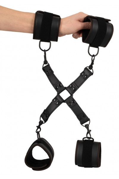 Черный набор крестовой фиксации Bondage Set Черный набор крестовой фиксации Bondage Set