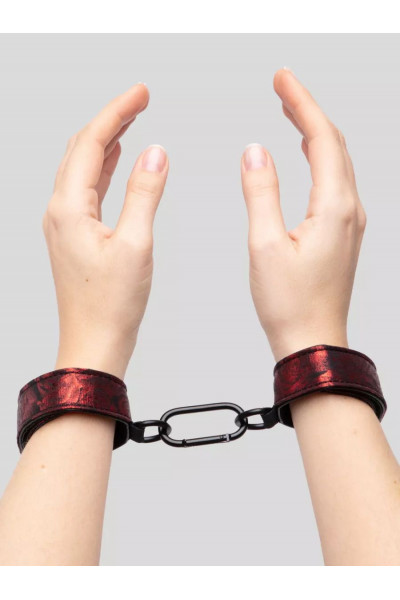 Ошейник с наручниками Reversible Faux Leather Collar and Wrist Ошейник с наручниками Reversible Faux Leather Collar and Wrist