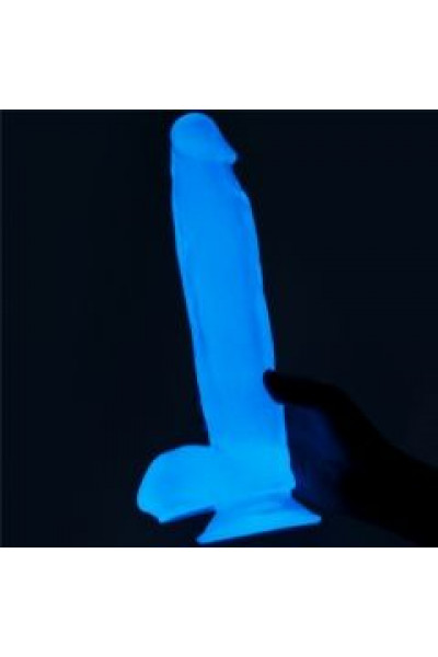 Прозрачный, светящийся в темноте фаллоимитатор Lumino Play Dildo - 21,5 см. Прозрачный, светящийся в темноте фаллоимитатор Lumino Play Dildo - 21,5 см.