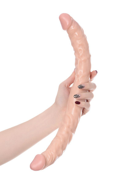 Двусторонний фаллоимитатор Realstick Nude - 42,5 см. Двусторонний фаллоимитатор Realstick Nude - 42,5 см.